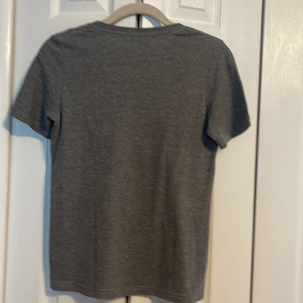 NHL NY Islanders short sleeve shirt size kids medium 10-12